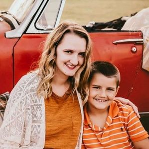 Meet your Posher, Ivy